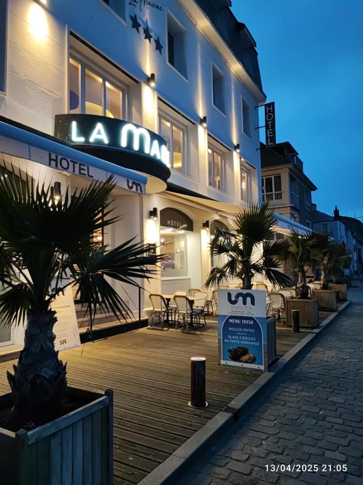Le Grand Hotel De La Marine "Face A La Mer" بورت-أون-بيسين-هوباين المظهر الخارجي الصورة
